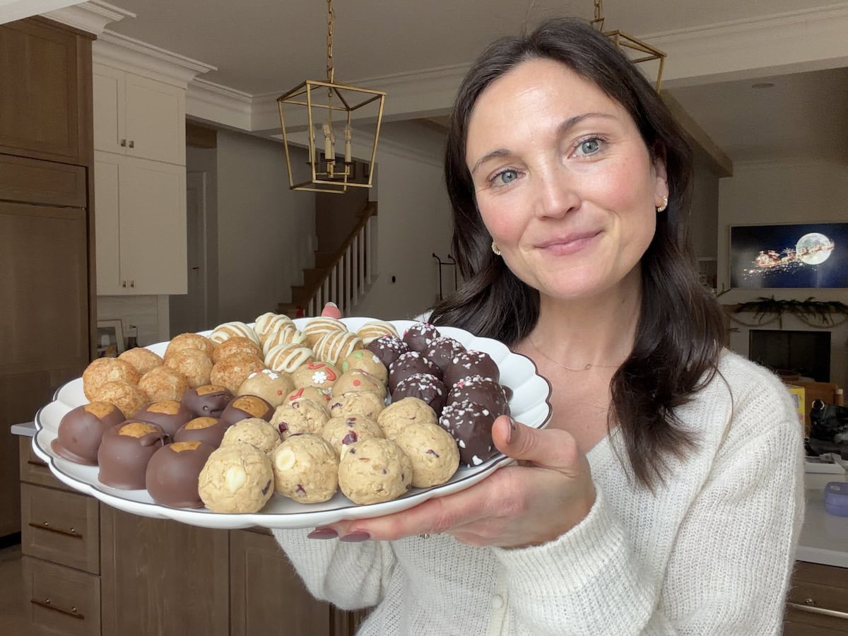 6 Festive Protein Balls for Healthy Holiday Snacking