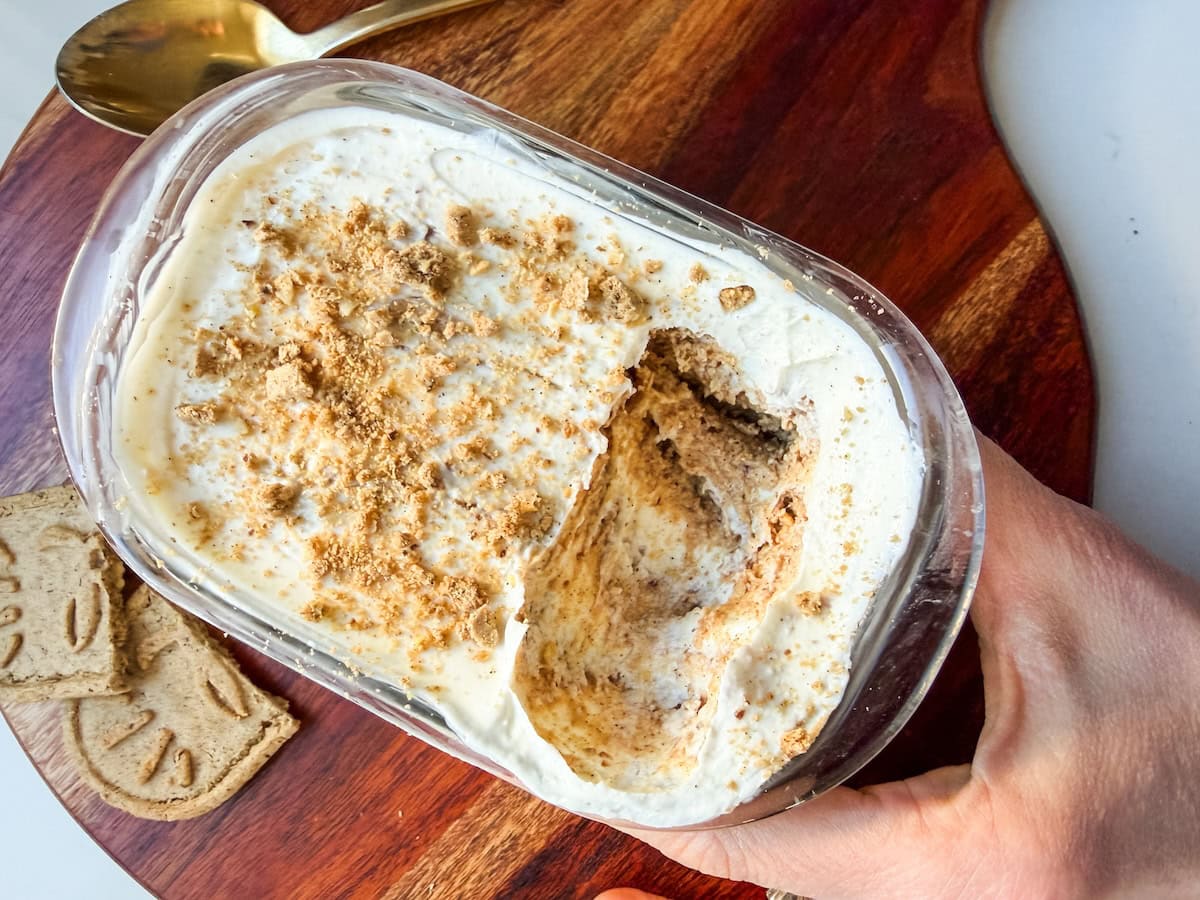 2-Ingredient Yogurt Cheesecake (Viral Recipe)